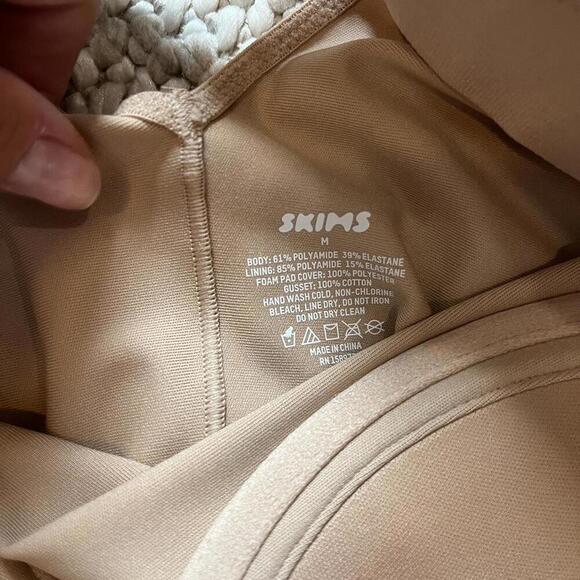 Skims Body Underwire Thong Bodysuit - Picture 5 of 6